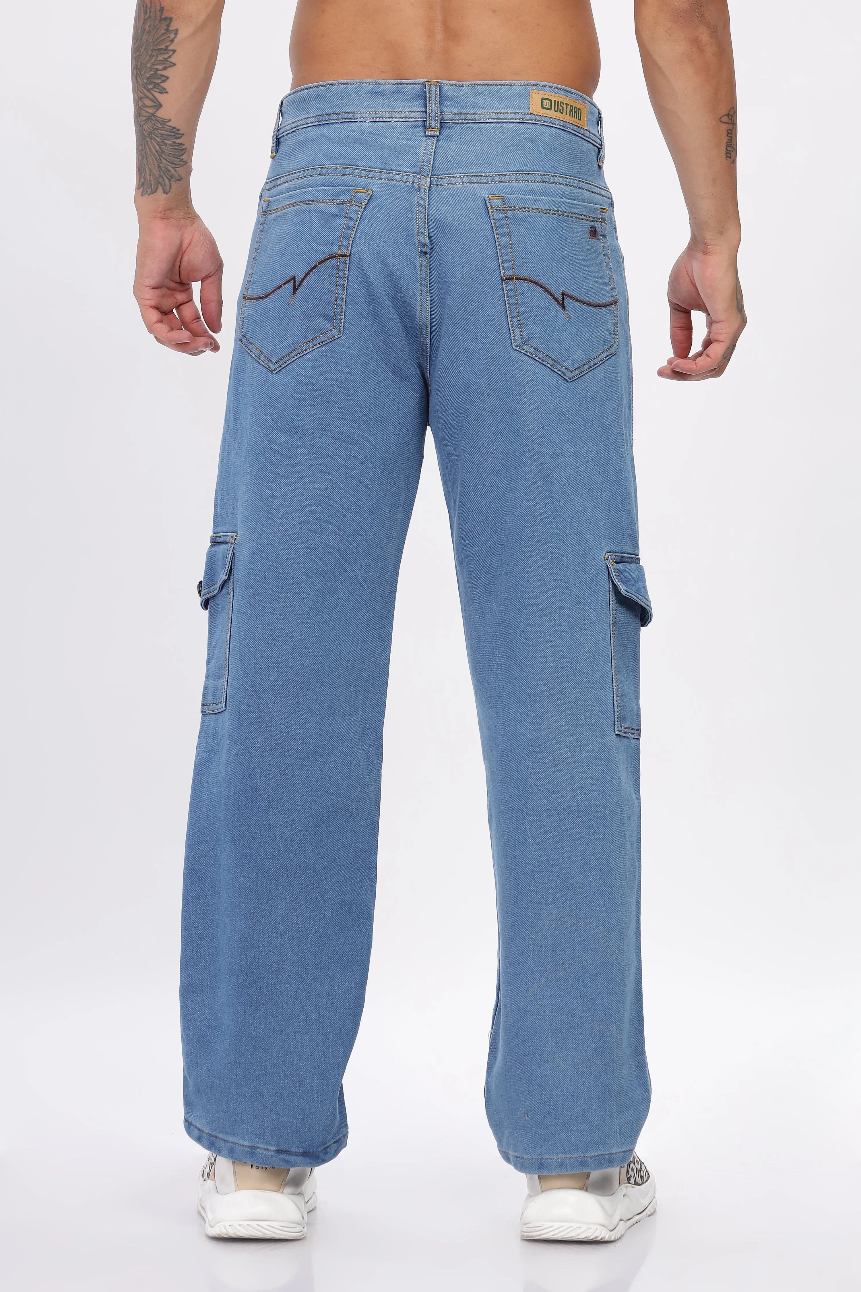 LIGHT BLUE SIX POCKETS JEANS