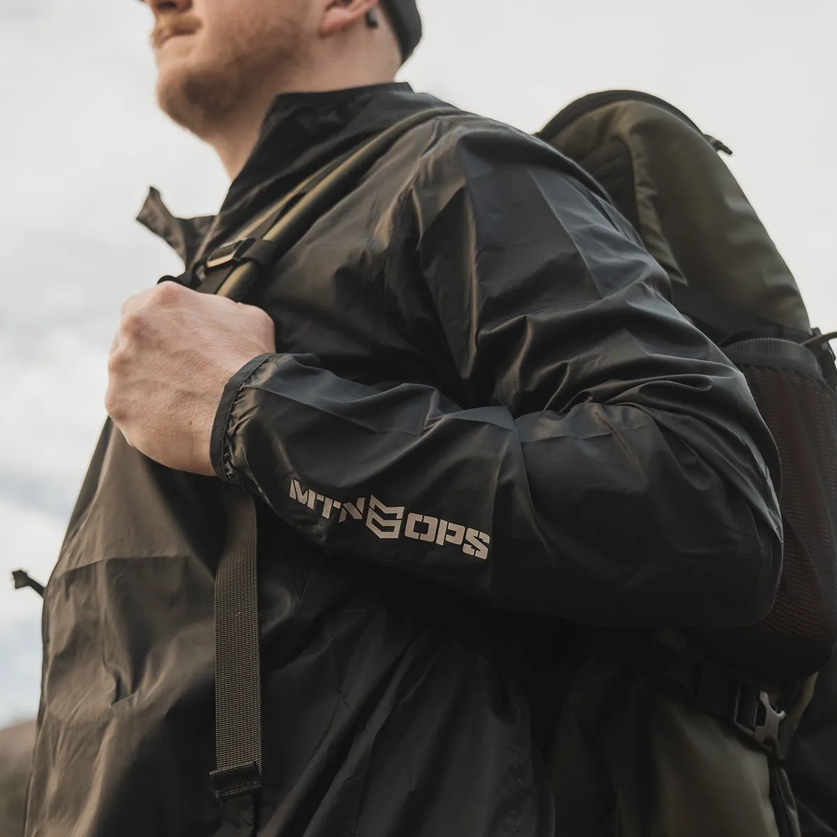 RIDGE WINDBREAKER