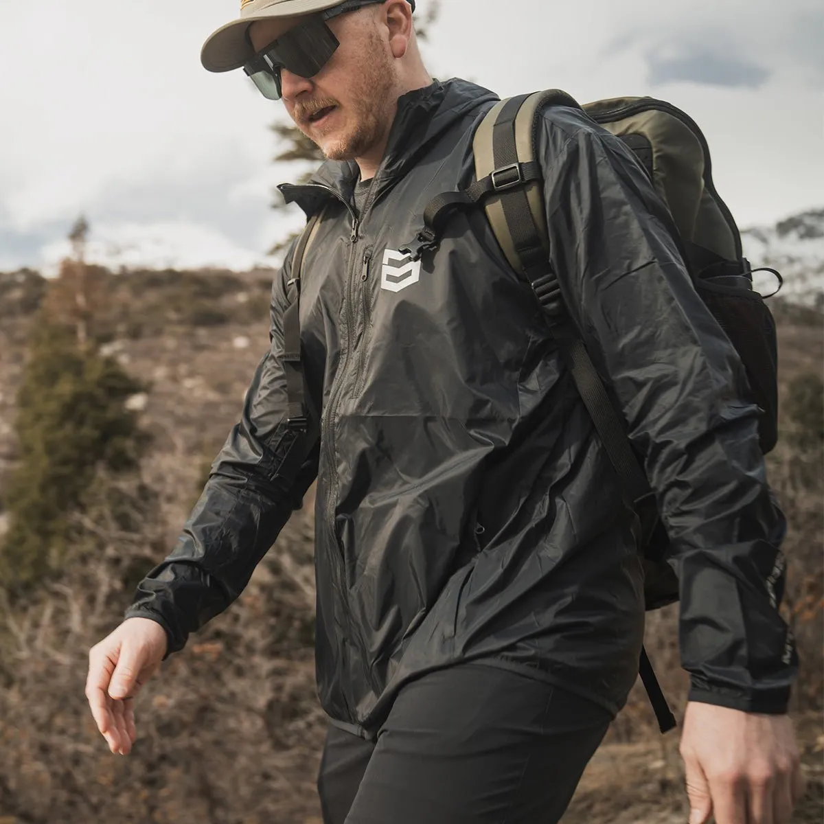 RIDGE WINDBREAKER